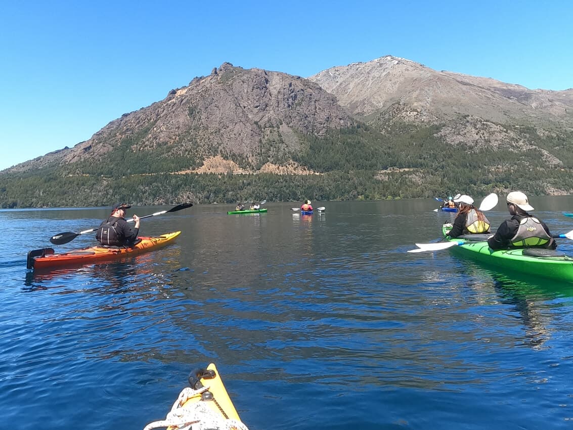 Travesía en Kayak por el Lago Moreno